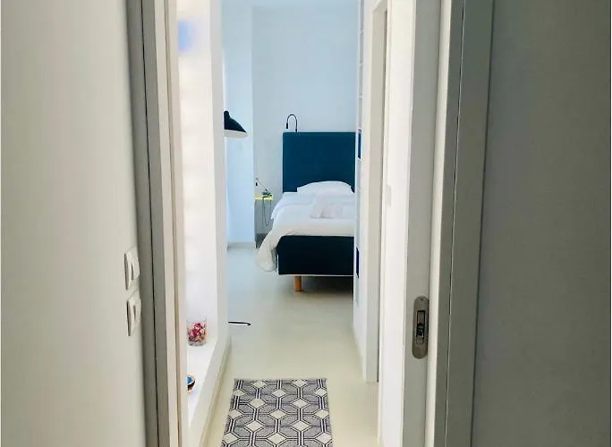 Your Lovely Central Home In Buzzing Exarchia